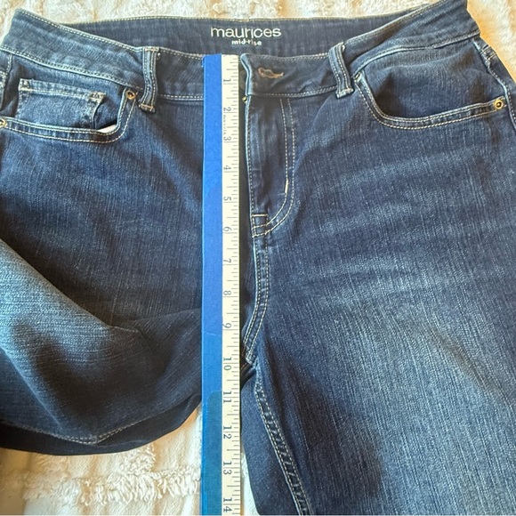 Maurices Mid rise Size 12R Straight Leg Jeans A38 - Picture 7 of 7